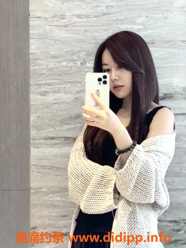 太原楼凤-东站朶芭胺，23岁168cm极致服务，全套仅800元！