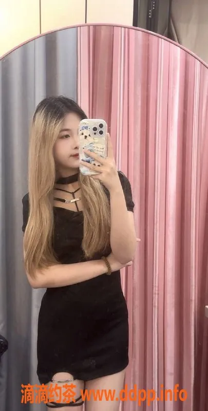 杭州楼凤-上城嫩妹小伊，舌吻69互舔体验，课费1000/P