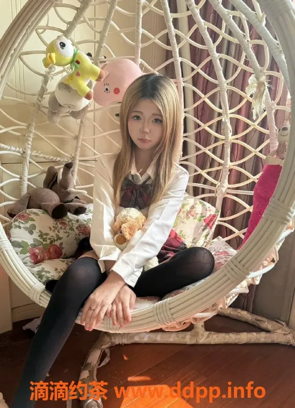 杭州楼凤资源信息,上城嫩妹佳佳，甜美舌吻服务，价格实惠