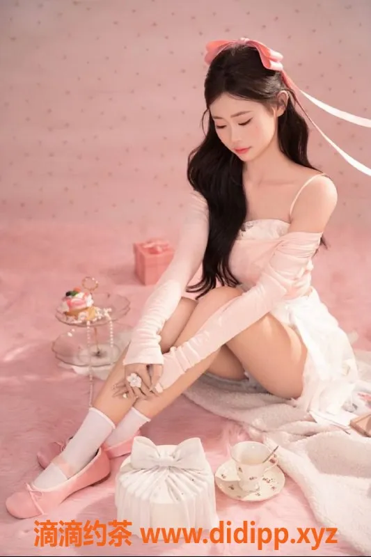 杭州楼凤-上城晨彤彤，巨乳嫩妹1200起