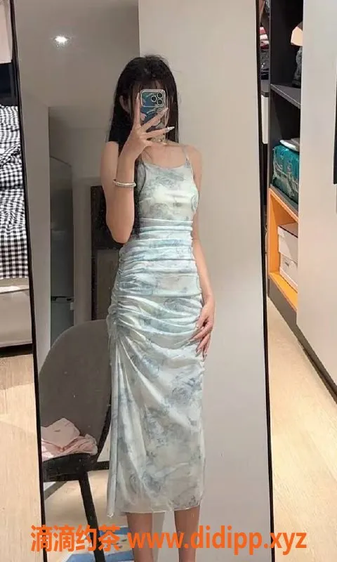 杭州楼凤-余杭嫩妹小雨，800元享受陪浴服务