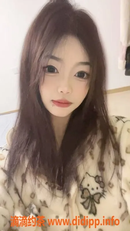 杭州楼凤-拱墅区嫩妹YY，课费700元，69互舔