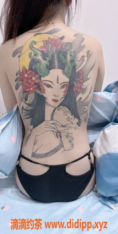 杭州楼凤-上城御姐敏儿来袭，69互舔服务仅需1500/PP