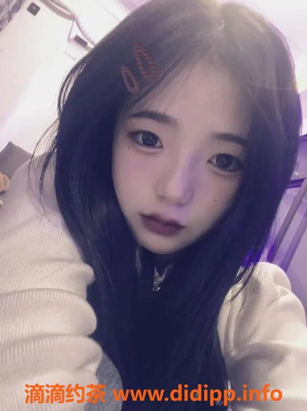 成都楼凤-成都萝卜|清纯少女|158cm|90斤|700元起