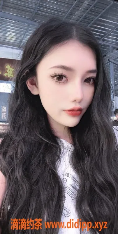 成都楼凤资源信息,成都高新区嫩妹姚娜，23岁纹身女友感服务