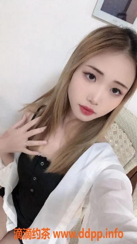 深圳楼凤资源信息,龙岗小洁，1000元Kiss及深喉服务