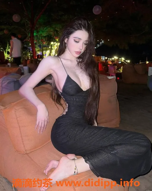 杭州上门服务-上城区莓莓酱，168cm白皮肤胸大蜜桃臀