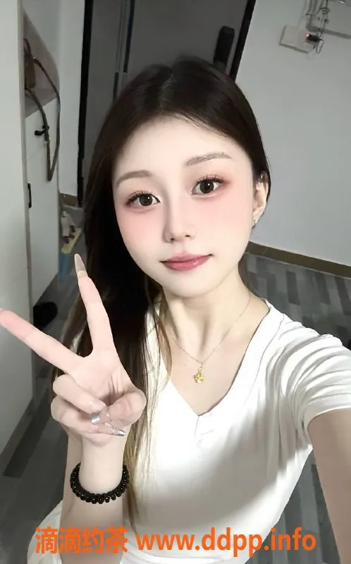 广州楼凤-天河嫩妹蚂蚁，8P鸳鸯浴服务大长腿