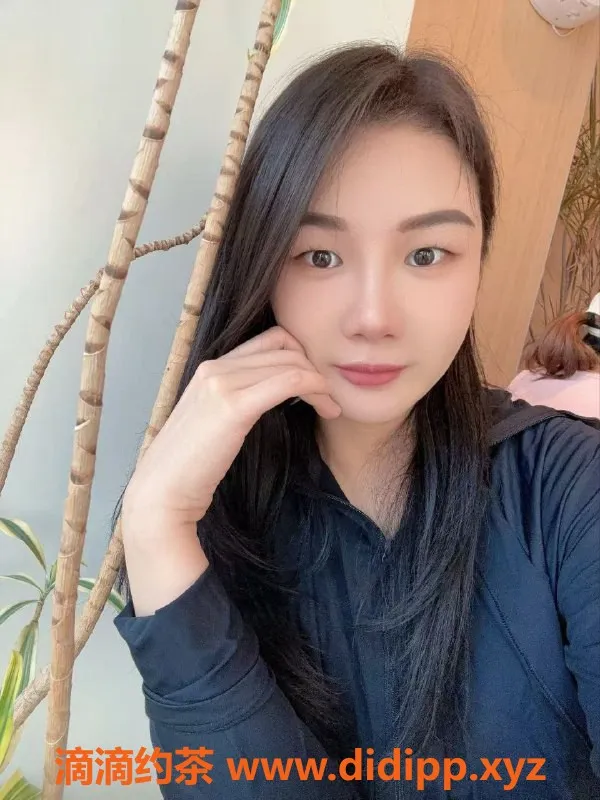 广州楼凤-天河御姐新子，6P带你体验舌吻之夜