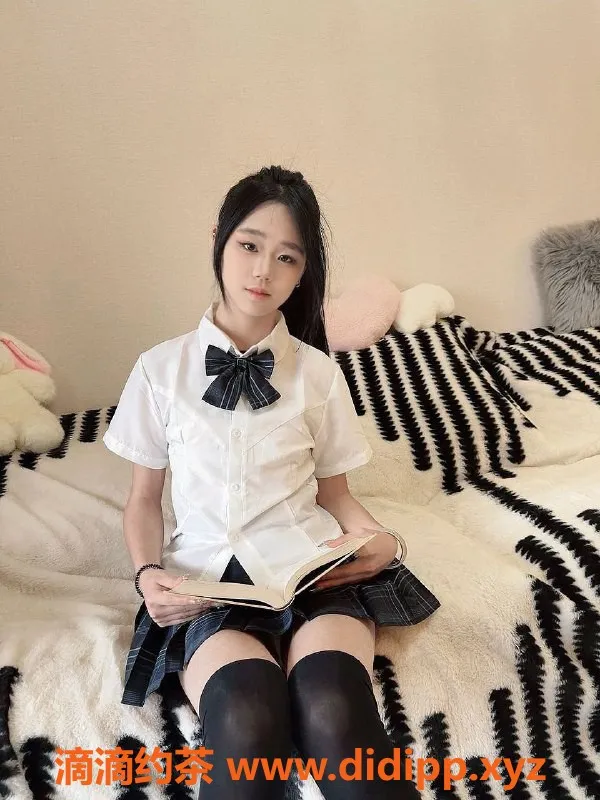 成都楼凤-武侯区小可，165cm嫩妹，6P超值体验！