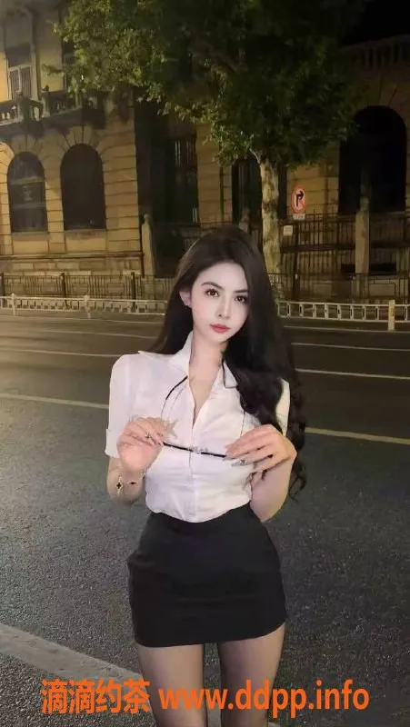 厦门楼凤-思明区大表姐，168cm，55kg，600元起✨