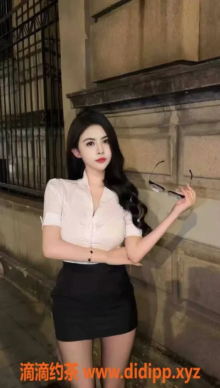 厦门楼凤-思明区大表姐，168cm，55kg，600元起✨