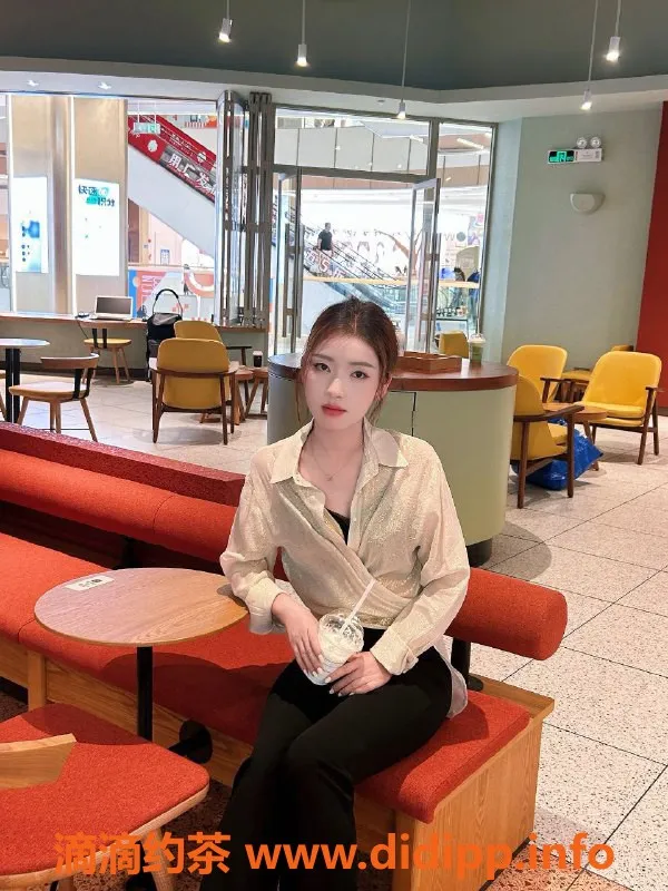 广州楼凤-天河阮阮：精致服务，价格合理