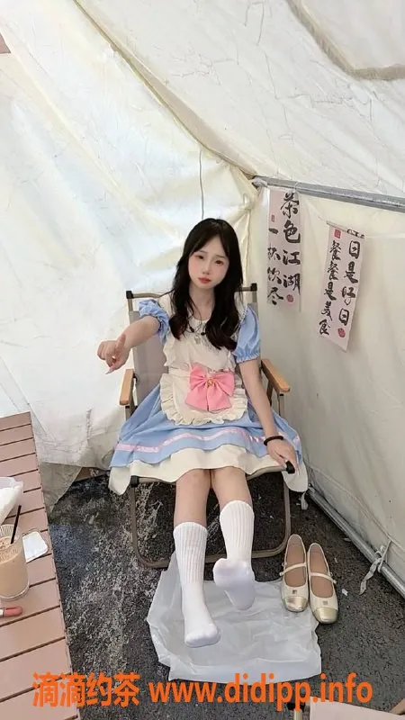 杭州楼凤-上城嫩妹小贝，1100元私聊服务！