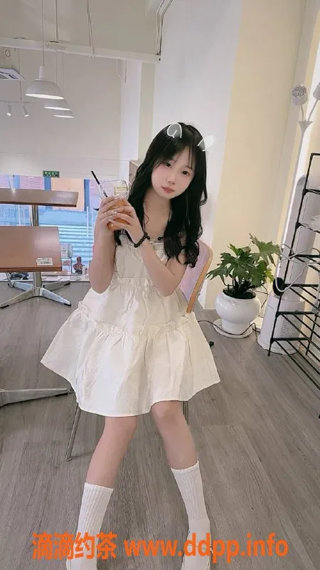 杭州楼凤-上城嫩妹小贝，1100元私聊服务！