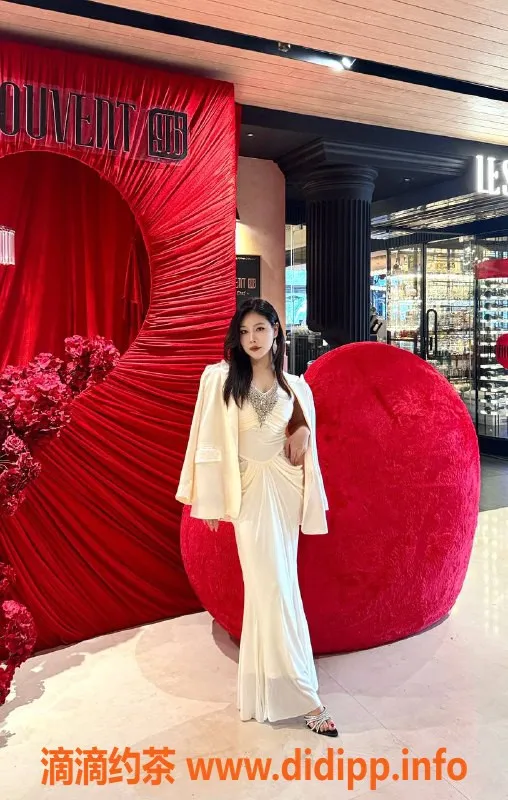 广州楼凤-海珠御姐赫拉，7P鸳鸯浴体验等你来！