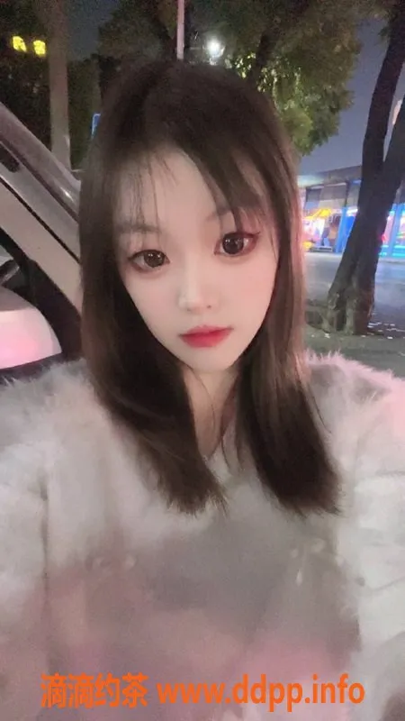 成都楼凤-成华区19岁嫩妹丝丝，身高150，口爆超爽！