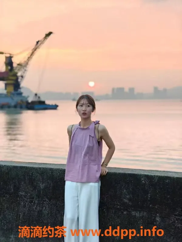 杭州楼凤资源信息,160cm清纯美女，热情服务，700元45分钟