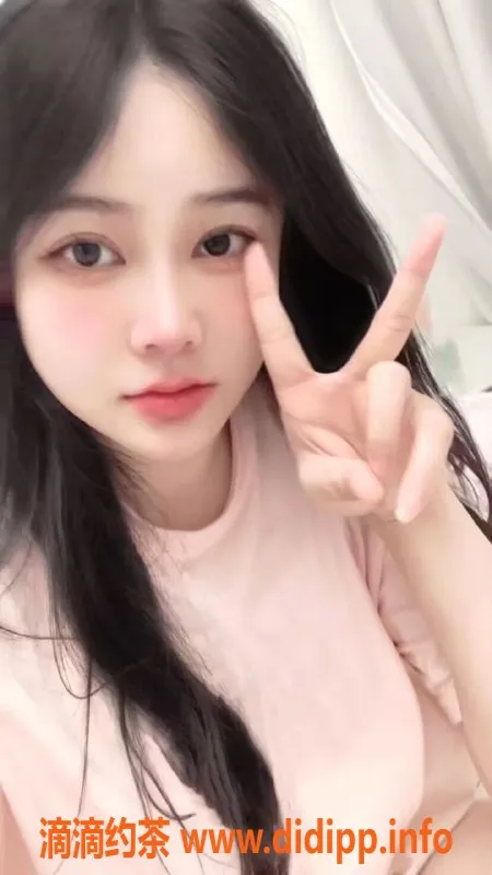 长沙楼凤资源信息,雨花区小小，21岁36D，600元45分钟服务