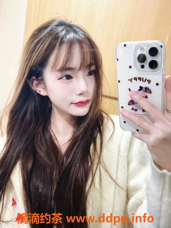 成都楼凤-成华区19岁湖南妹子，A罩杯，550/950元起