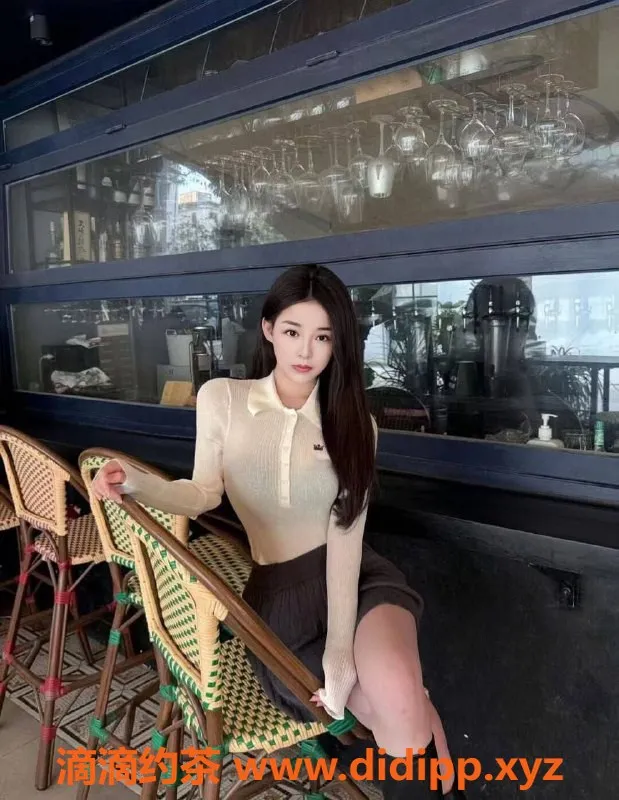 成都楼凤-高新区少妇木子，500P/50分钟专属服务