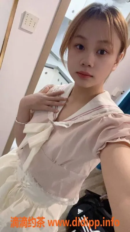 东莞楼凤-塘厦丫丫，优质服务，私聊获取更多信息