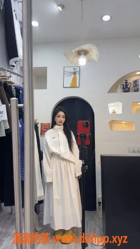 厦门楼凤资源信息,集美莲花国际服装店老板娘兼职，颜值高服务好