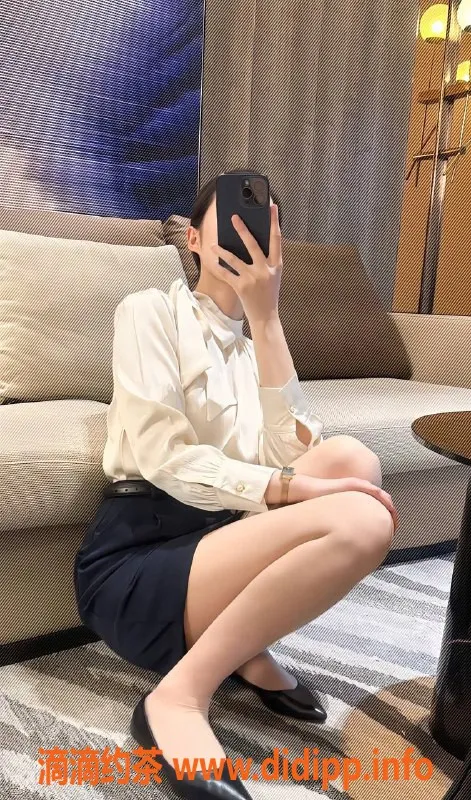 杭州楼凤-上城区刘念：24岁御姐，身材火辣，特价服务等你来享！