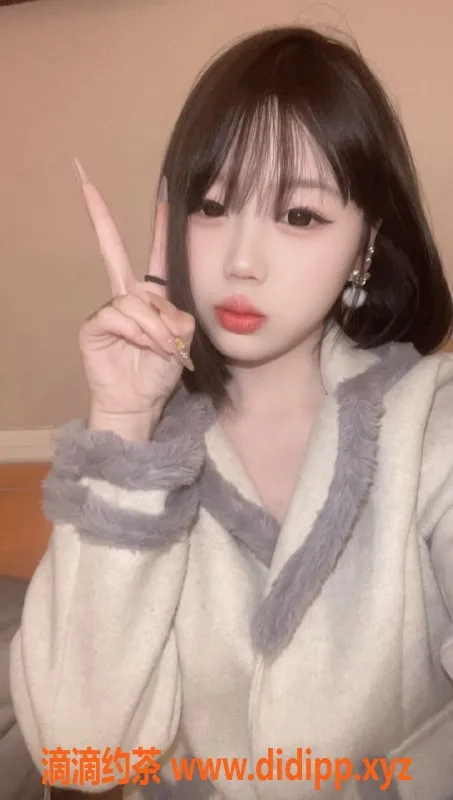 广州楼凤-天河区莉娜，茶费700，精彩服务等你来！