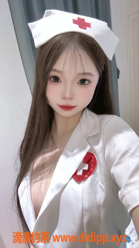 广州楼凤-黄埔嫩妹小苹果，600元起服务超赞