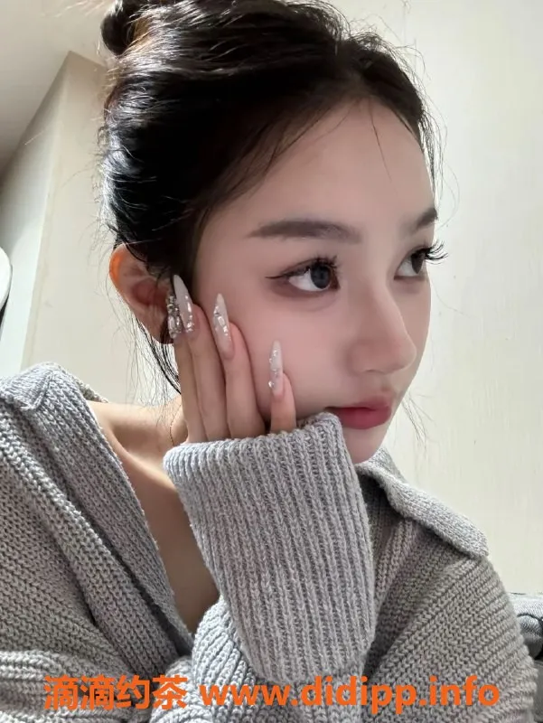 广州楼凤-天河夏冰儿，1300元课费，清新服务等你来体验