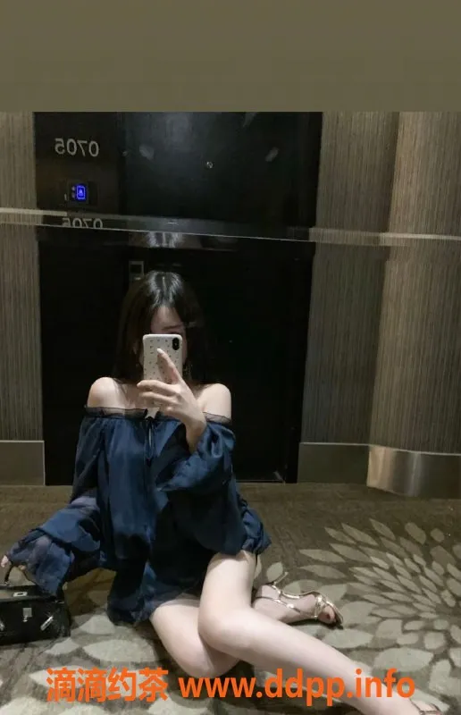 广州楼凤-番禺小狐狸，夜课舌吻服务等你来体验