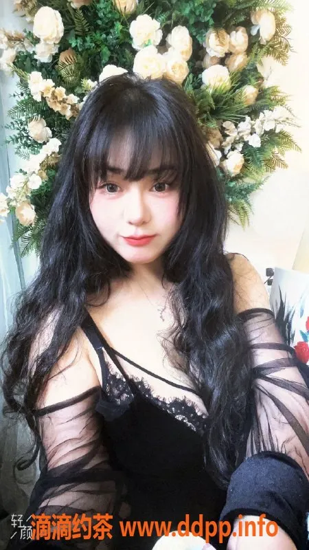 广州楼凤-天河御姐仙儿，鸳鸯浴体验6P！