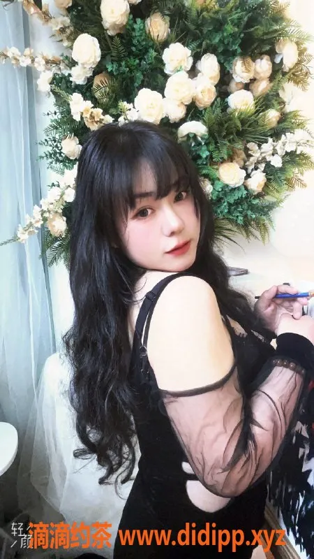 广州楼凤-天河御姐仙儿，鸳鸯浴体验6P！