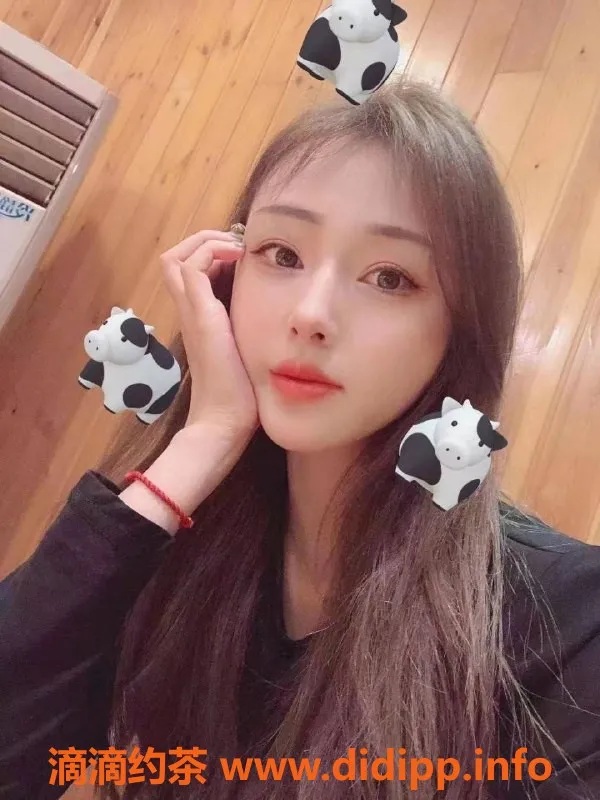 广州楼凤-天河精灵嫩妹，课费仅需600元