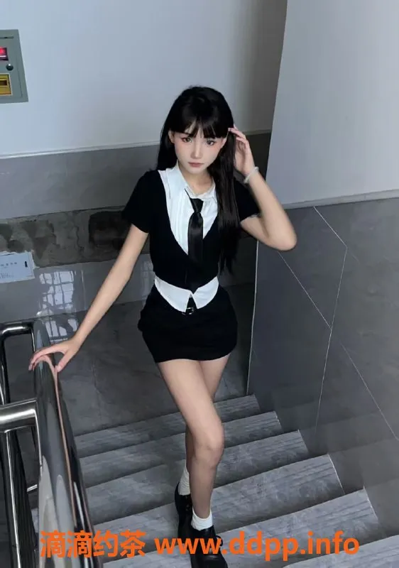 广州楼凤-天河嫩妹丫丫，6P鸳鸯浴体验