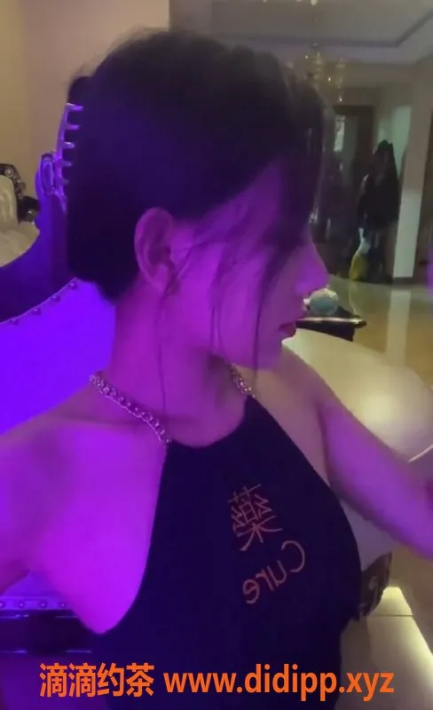 广州楼凤-天河七七baby，御姐大长腿，课费13P