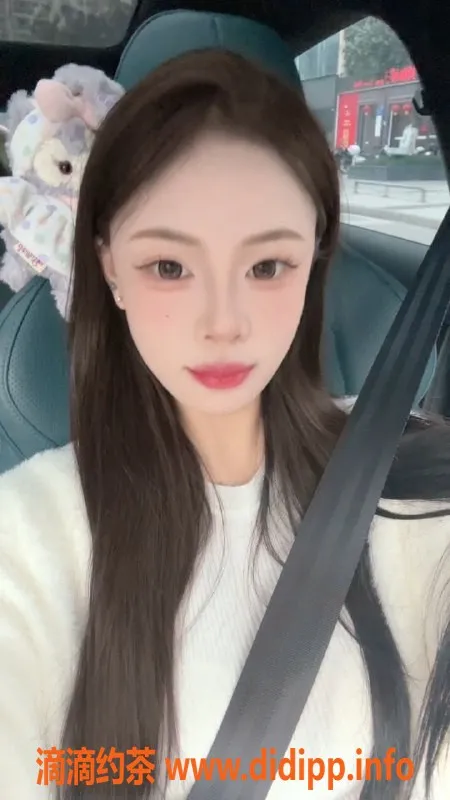 上海楼凤-闵行周星星，18岁D罩杯，诱惑服务只需800起