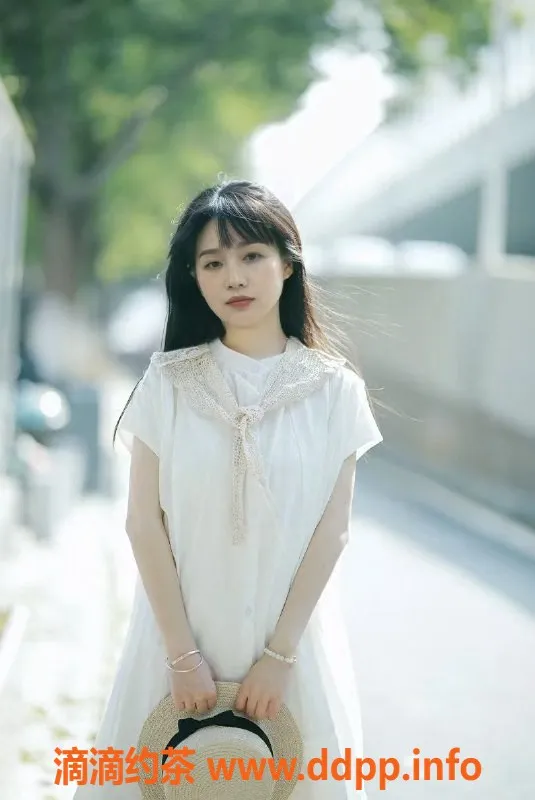 重庆抓龙筋-重庆26岁依依，160cm C罩杯，优质服务等你来体验