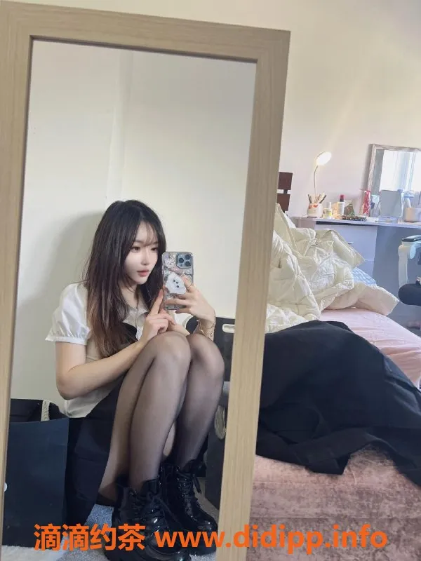 深圳楼凤-龙岗卡卡24岁，160cm，茶水费500起，超值享受！