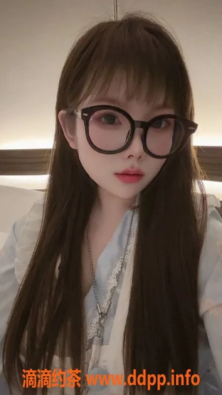 杭州楼凤资源信息,滨江嫩妹卡卡，800元享服务，69互舔等你体验！