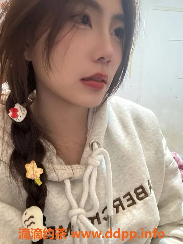 成都楼凤-成华区静静，20岁嫩妹，身材好，6P特惠