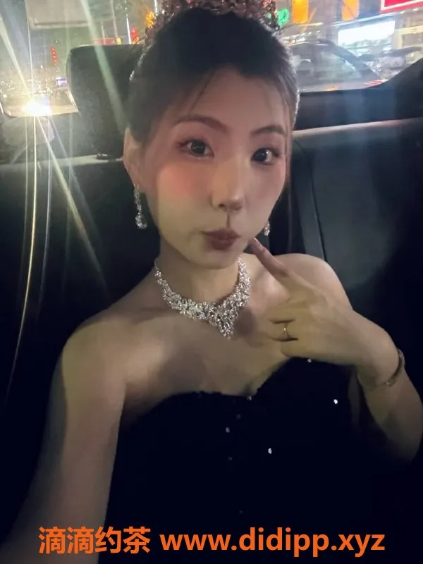 成都楼凤资源信息,成华区静静，20岁嫩妹，身材好，6P特惠