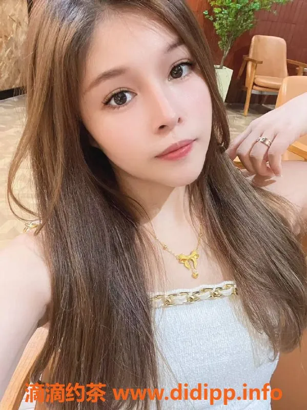 广州楼凤-金沙洲苏蔓，600元舌吻69p御姐服务