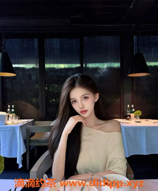 广州楼凤-天河御姐baby77，1300p口爆服务体验