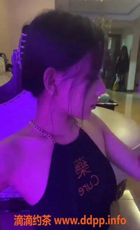 广州楼凤-天河御姐baby77，1300p口爆服务体验