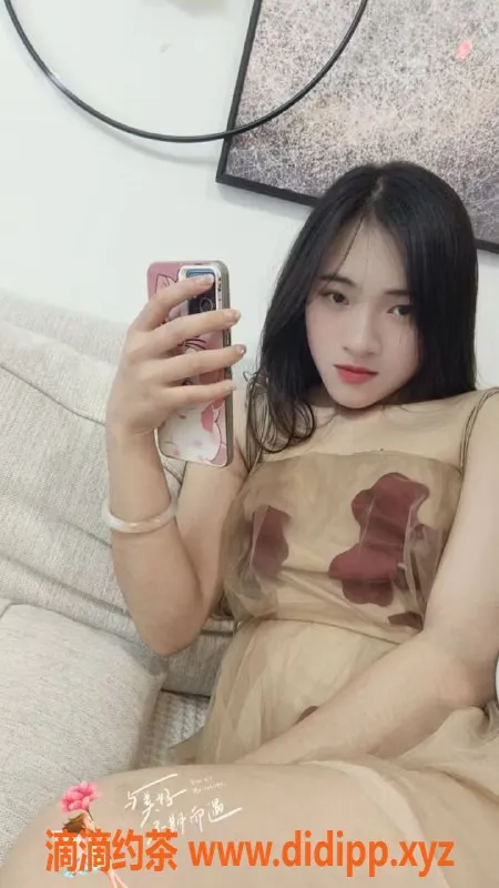 杭州楼凤-上城区18岁纯净女孩欣欣，身高158，B+胸围等你体验！