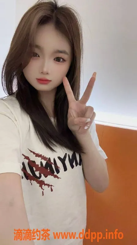 广州楼凤-天河嫩妹容宝，视频验证，价格700p起