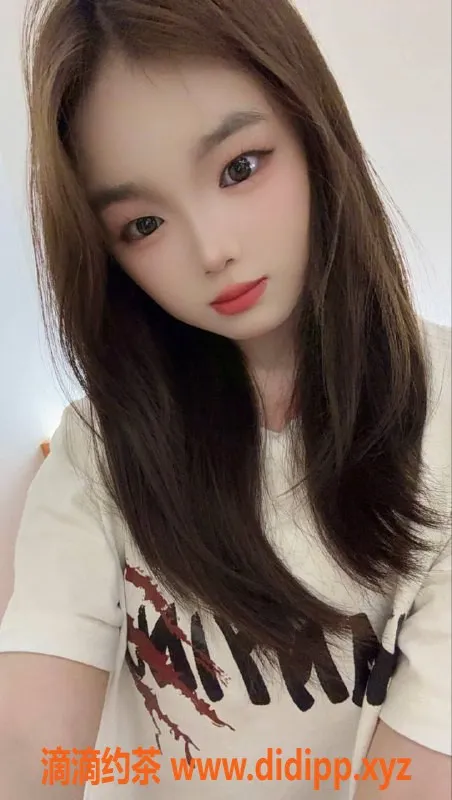 广州楼凤-天河嫩妹容宝，视频验证，价格700p起