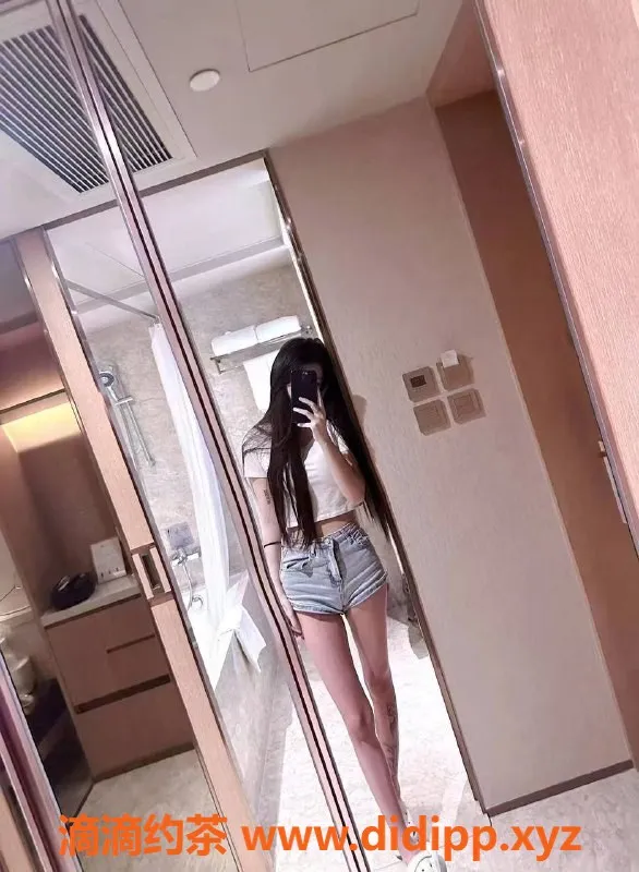 广州楼凤-天河小妮子，视频验证御姐，700起，服务好评如潮！